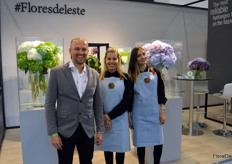 Andreas and Catalina Arango, siblings and second generation heading the family business Flores del Este. This grower started off in 1999, produces over 5 million stems of hydrangea on a yearly basis, and exports them to 20 countries worldwide. Their main market is Japan.